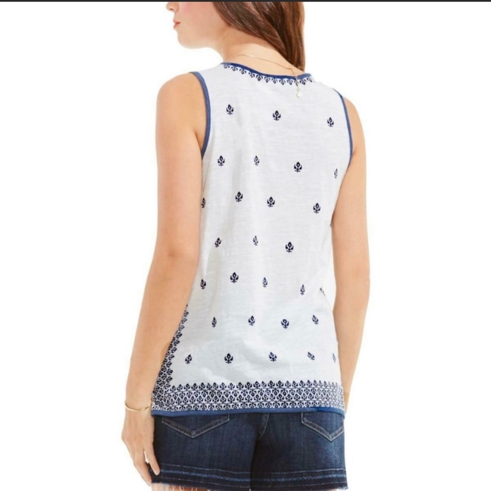 🔥30%OFF🔥Two by Vince Camuto sleeveless top Xs - Picture 2 of 8